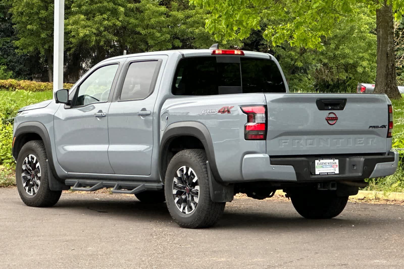 Used 2024 Nissan Frontier PRO-4X w/ Pro Convenience Package AWD/4WD image 6