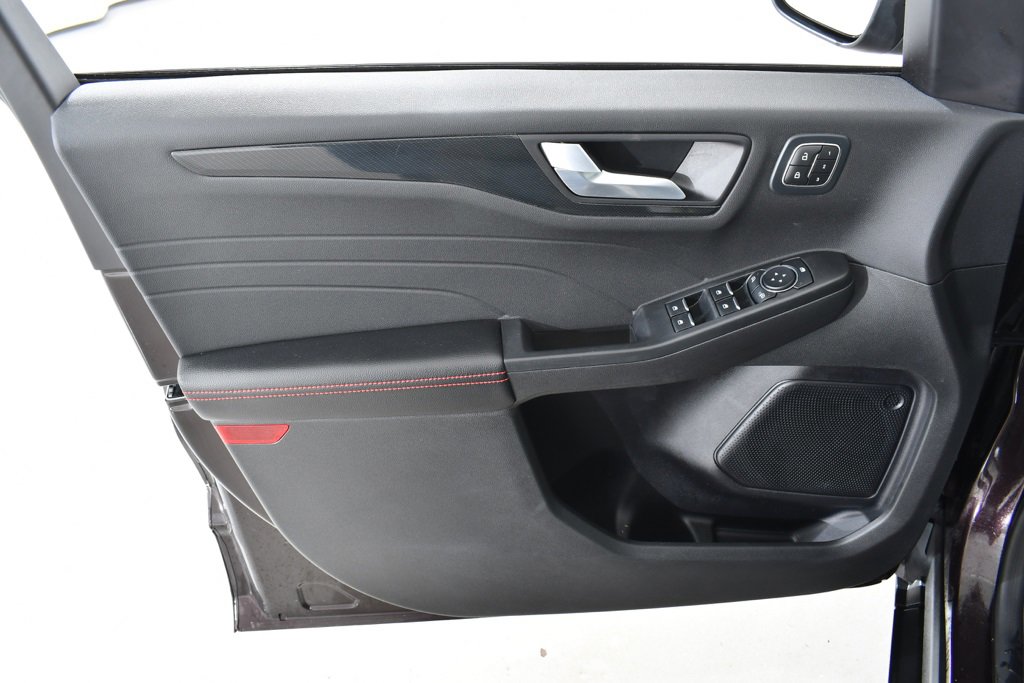 Used 2023 Ford Escape ST-Line Elite image 26