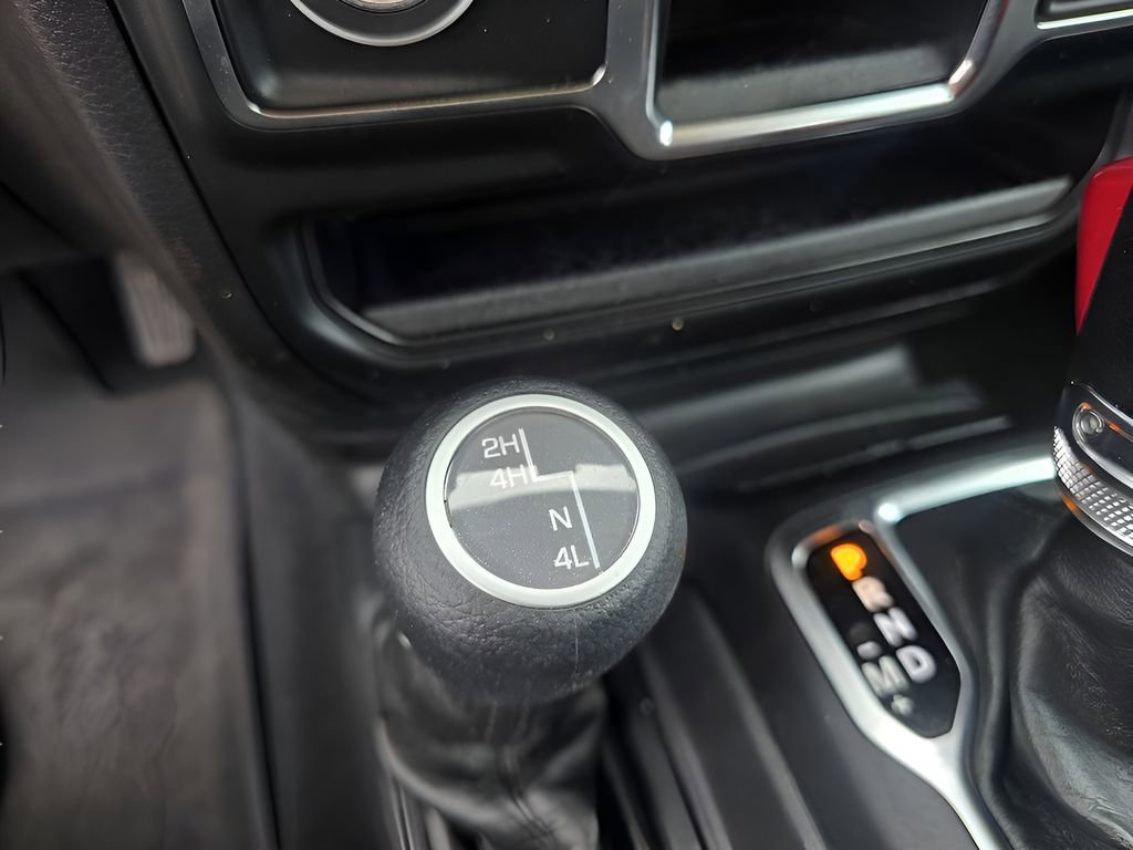 Used 2023 Jeep Wrangler Sport image 19
