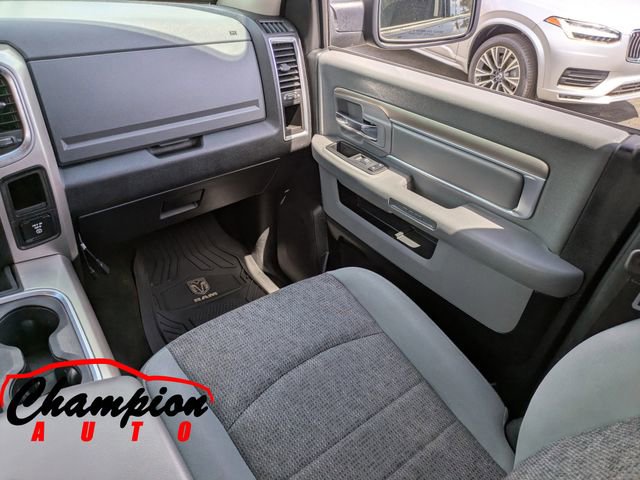 Used 2018 RAM 1500 SLT RWD image 20