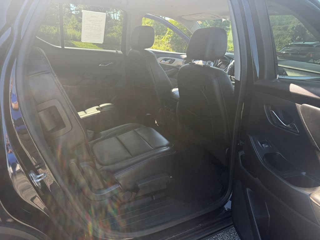 Used 2021 Chevrolet Traverse LT w/ LT Premium Package AWD/4WD image 27
