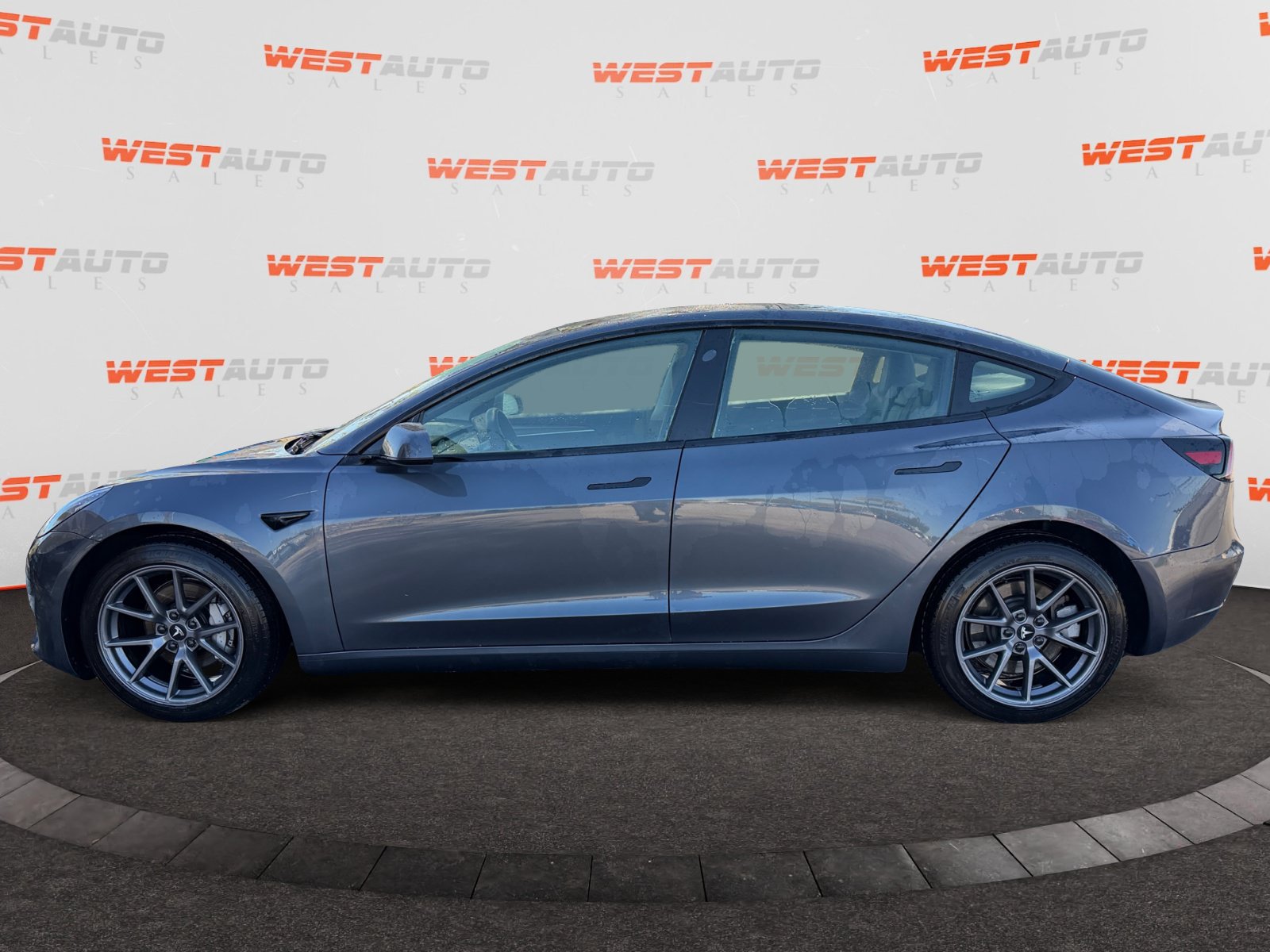 Used 2023 Tesla Model 3 Long Range AWD/4WD image 2