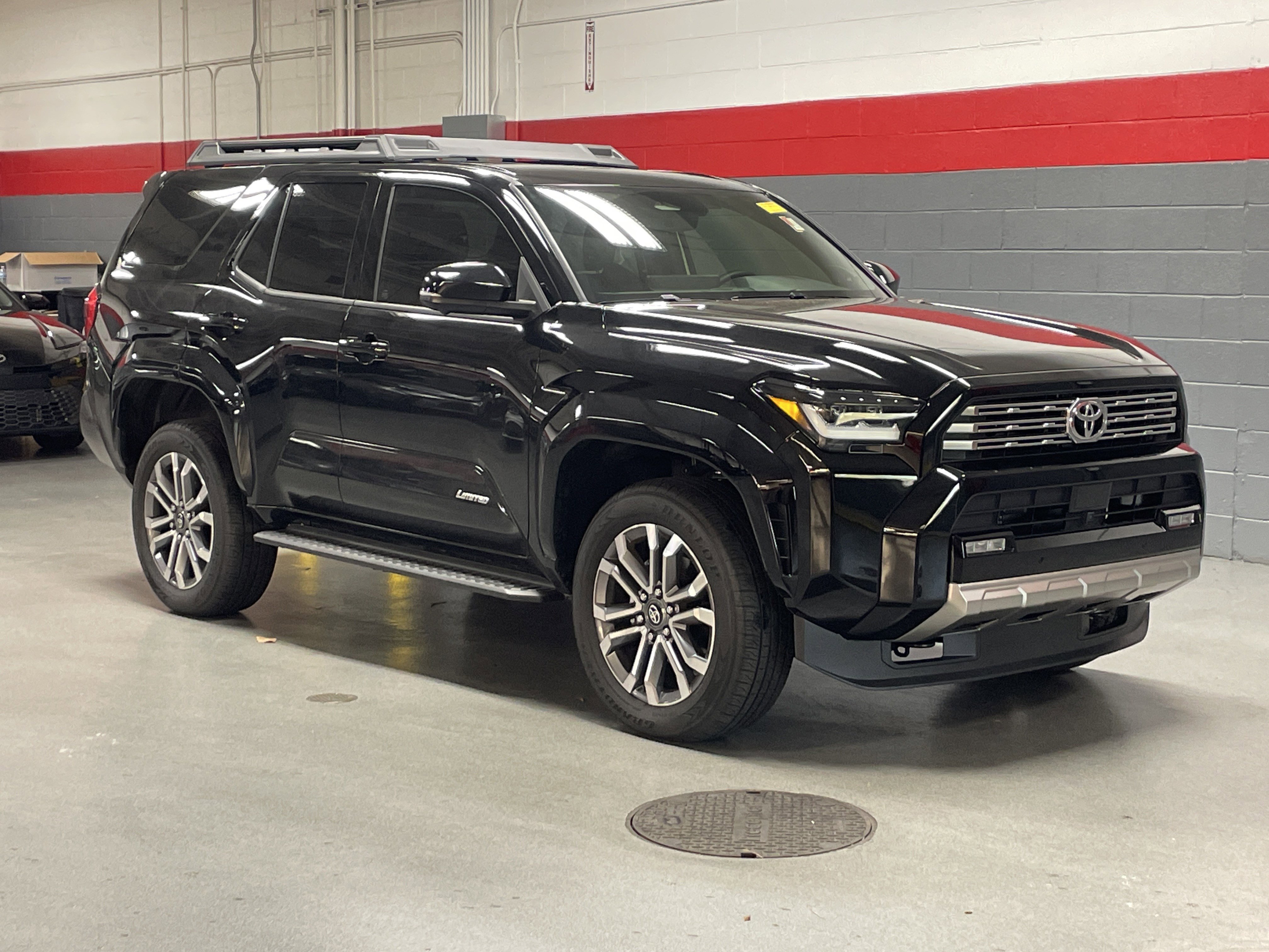 Used 2025 Toyota 4Runner Limited image 2