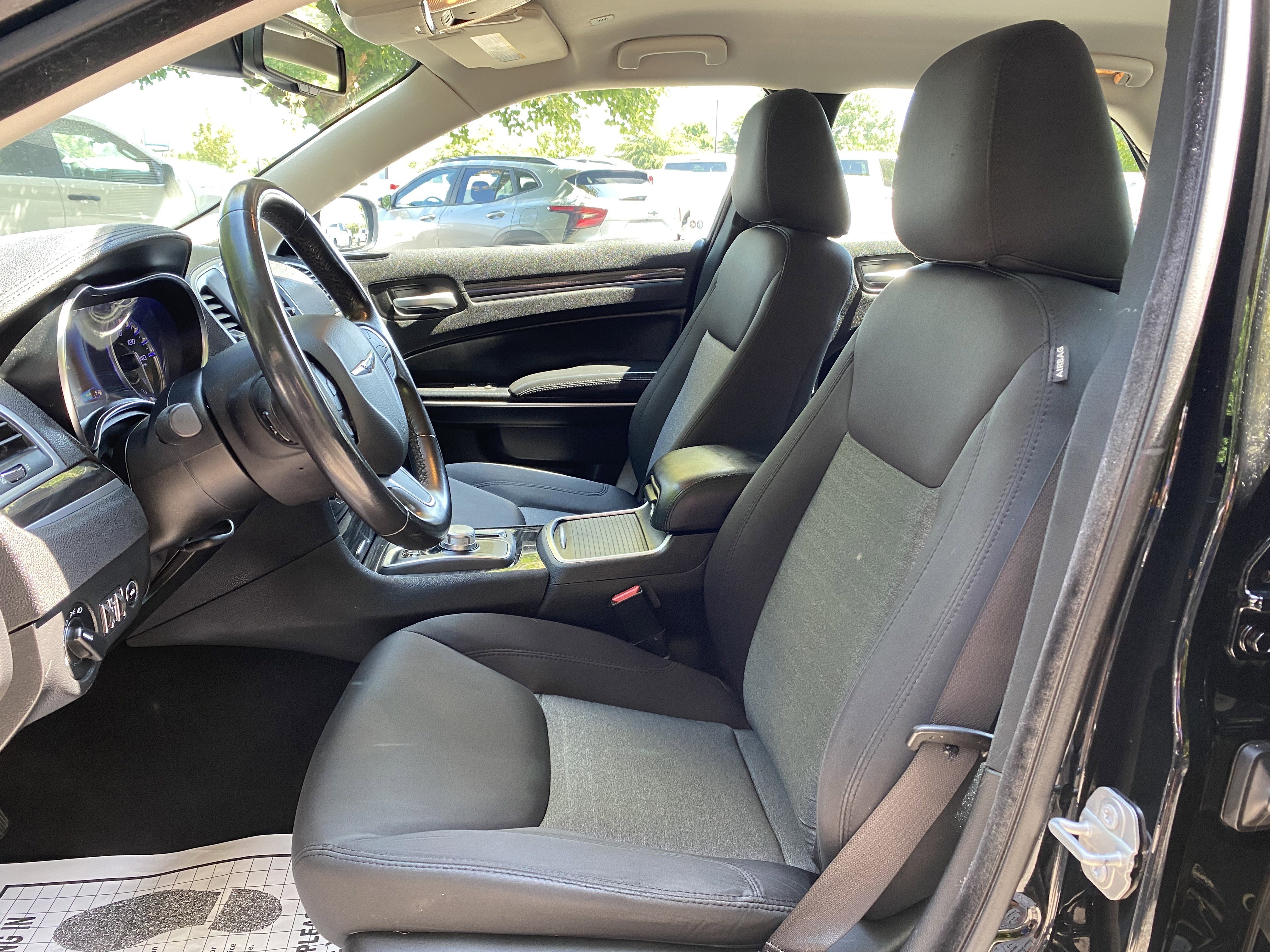 Used 2020 Chrysler 300 Touring w/ Sport Appearance Package image 15