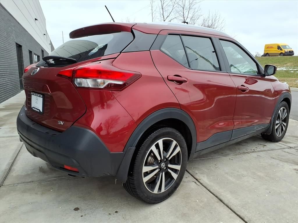 Used 2018 Nissan Kicks SV image 7