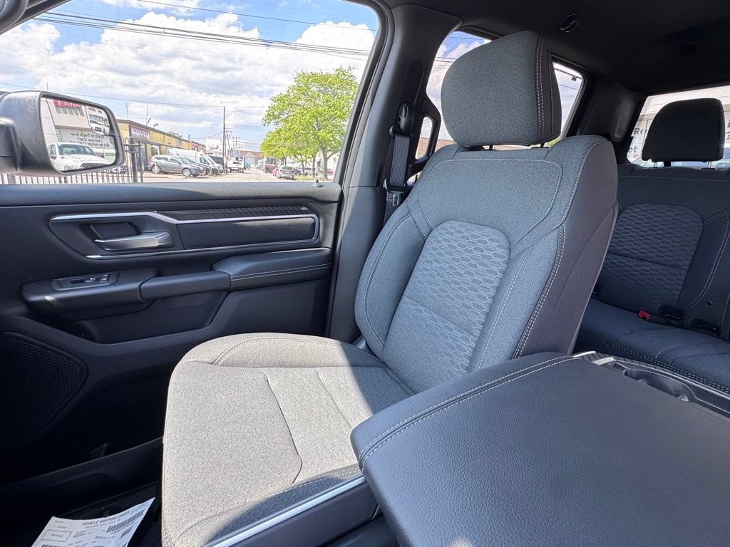 New 2026 RAM 1500 Big Horn w/ Night Edition AWD/4WD image 15