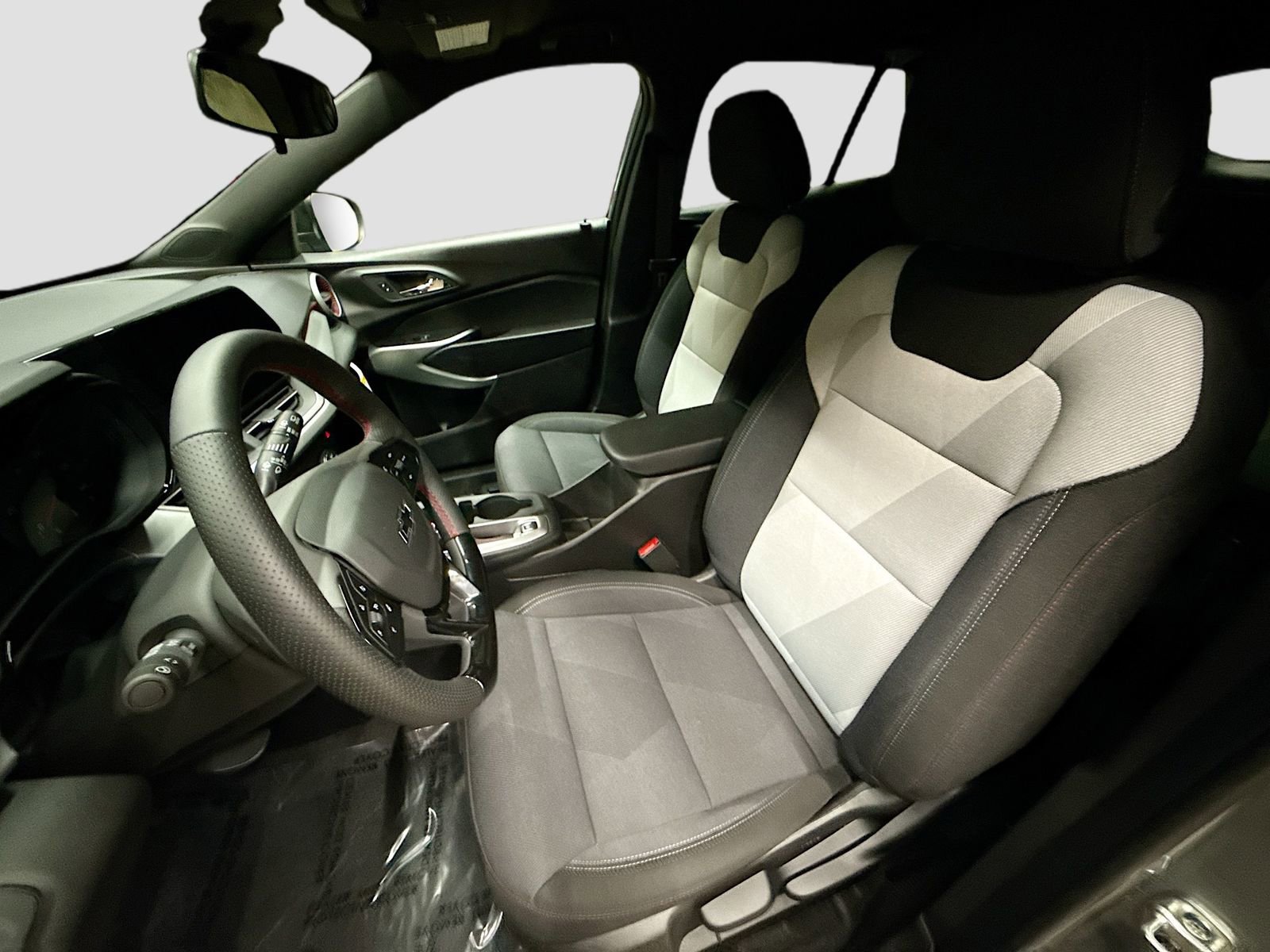 New 2026 Chevrolet Trax RS w/ Driver Confidence Package FWD image 25