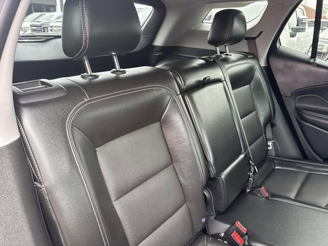 Used 2022 GMC Terrain SLT image 12