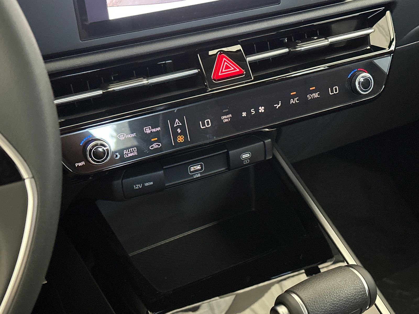 New 2026 Kia Niro LX FWD image 20