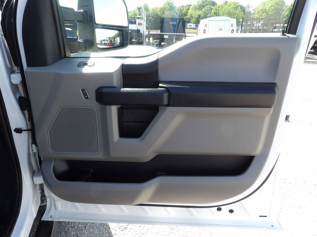 Used 2019 Ford F350 XL w/ Power Equipment Group AWD/4WD image 40