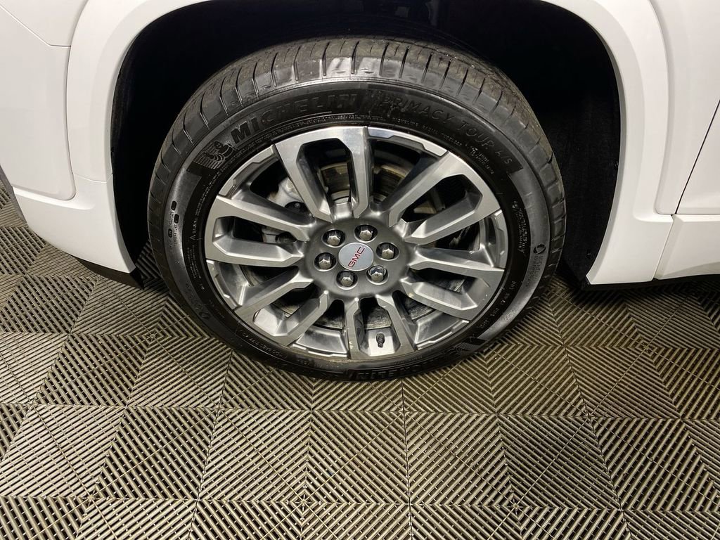 Certified 2023 GMC Acadia Denali w/ Denali Ultimate Package AWD/4WD image 10
