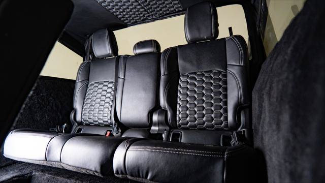 Used 2025 Jeep Gladiator Sport AWD/4WD image 38