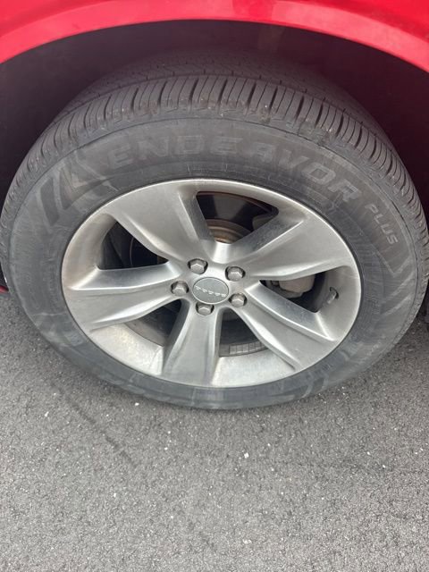 Used 2016 Dodge Challenger SXT image 11