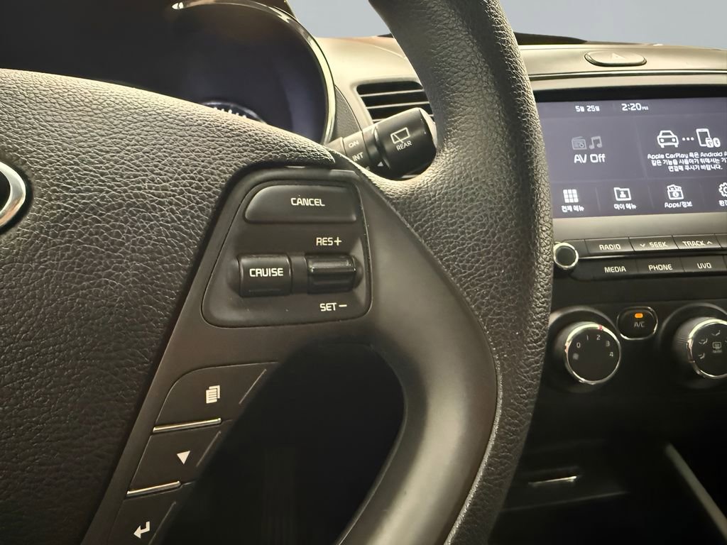 Used 2017 Kia Forte LX w/ LX Popular Plus Package FWD image 19