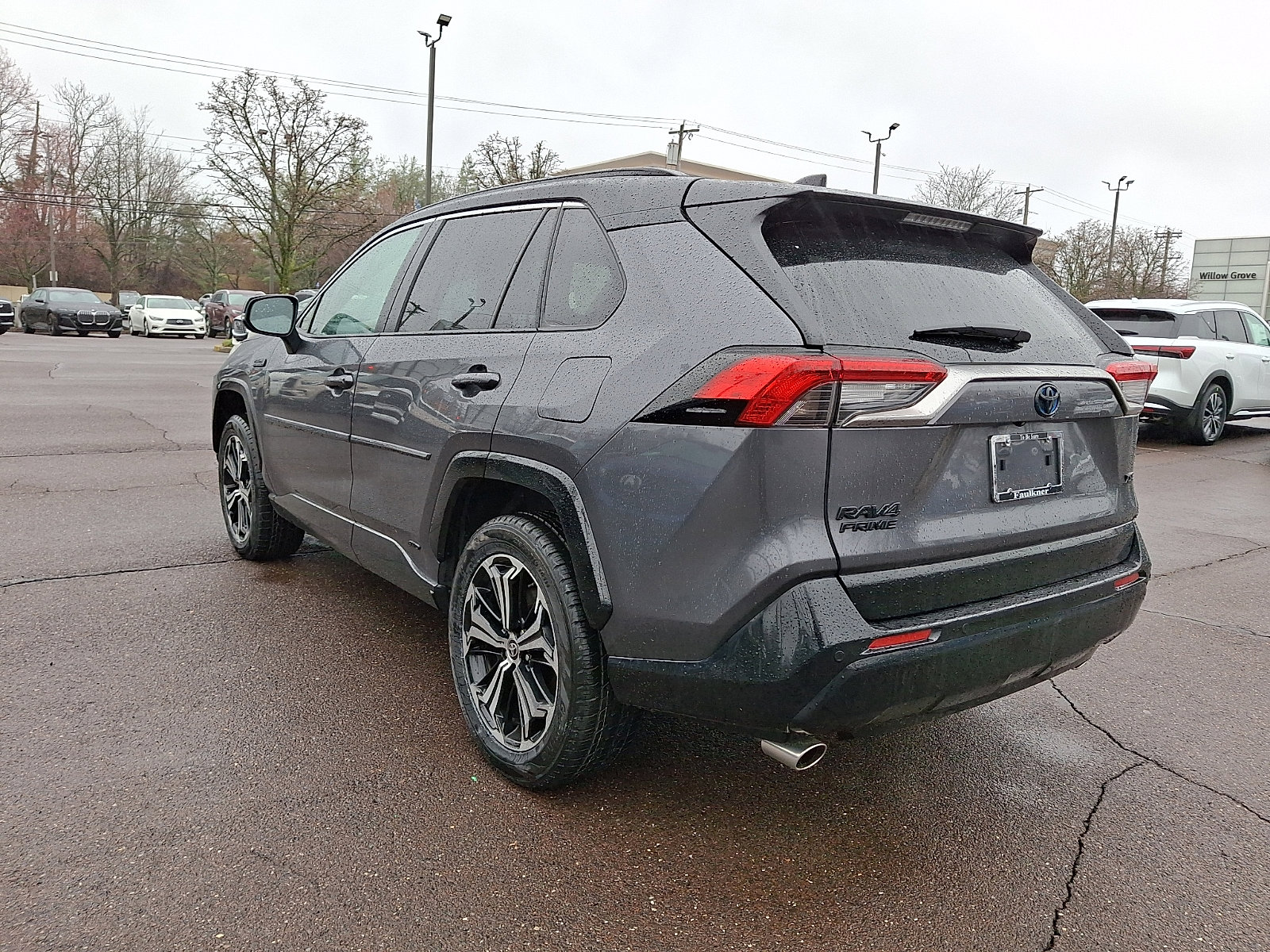 Used 2023 Toyota RAV4 XSE w/ Premium Package image 4