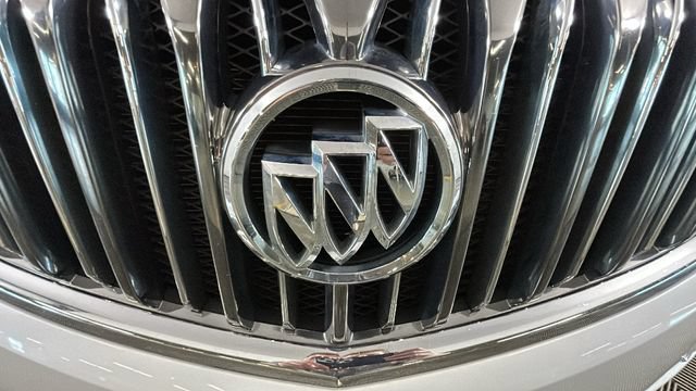 Used 2017 Buick Enclave Premium w/ Experience Buick Package FWD image 8