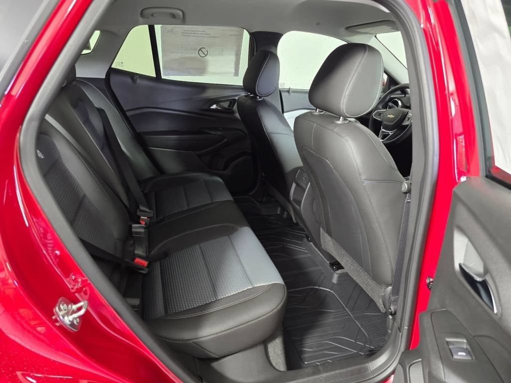 New 2026 Chevrolet Trax LT w/ Driver Confidence Package FWD image 14