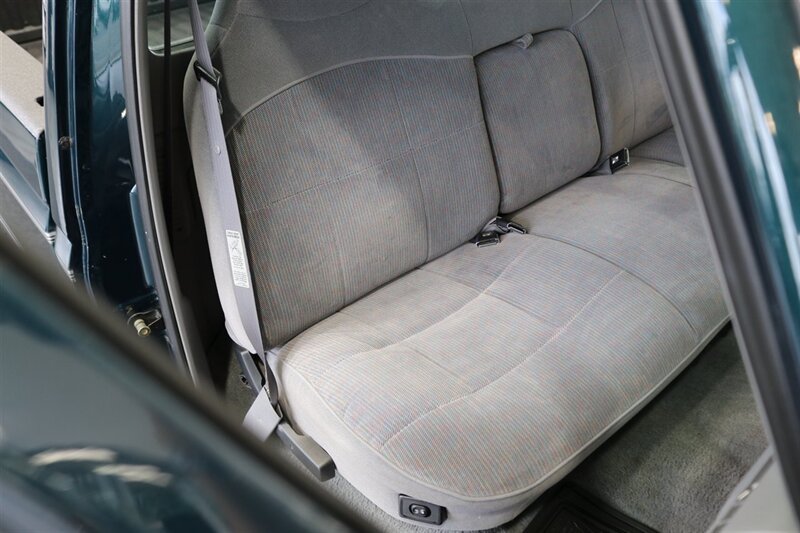 Used 1995 Ford F250 4x4 Regular Cab image 16