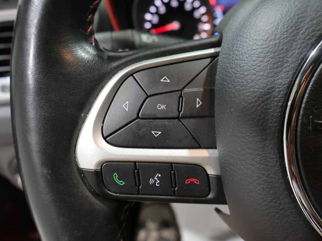 Used 2018 Jeep Compass Trailhawk w/ Cold Weather Group AWD/4WD image 33