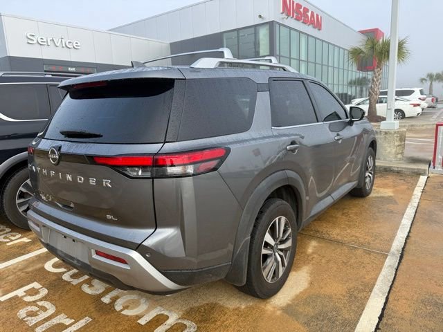 Used 2023 Nissan Pathfinder SL image 3