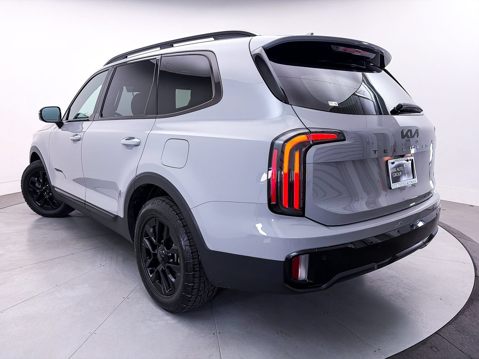 Certified 2025 Kia Telluride SX Prestige X-Pro AWD/4WD image 2
