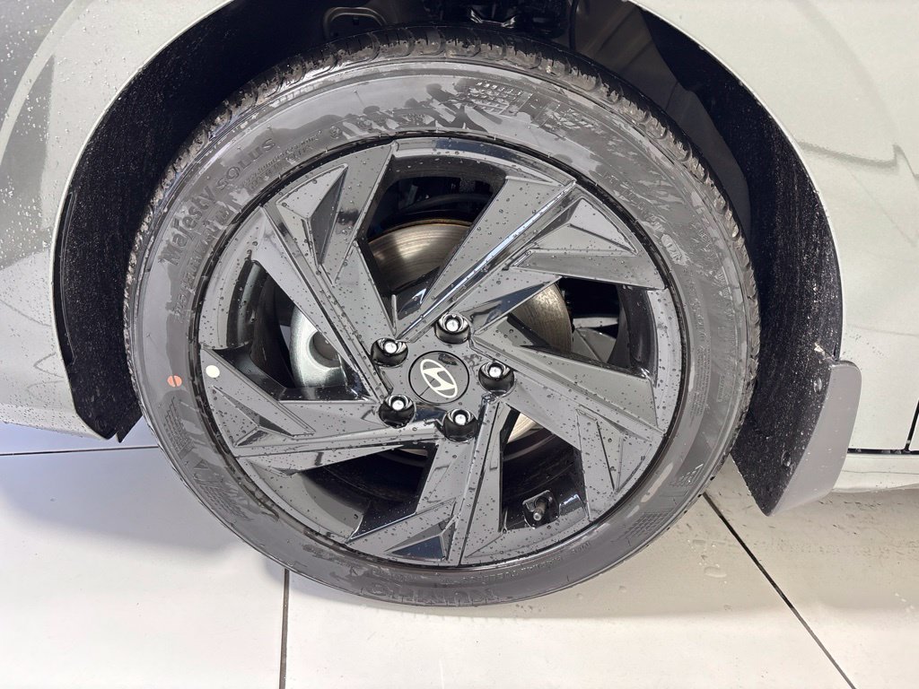 New 2026 Hyundai Elantra SEL Sport FWD image 9