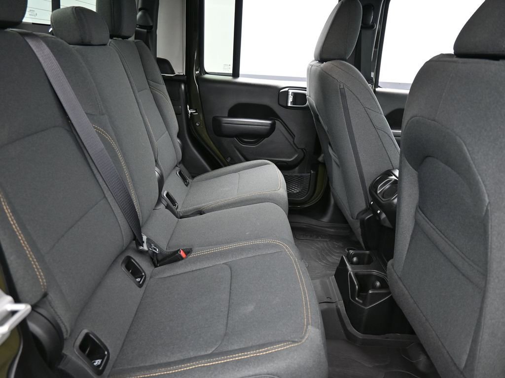 Certified 2024 Jeep Gladiator Sport image 16