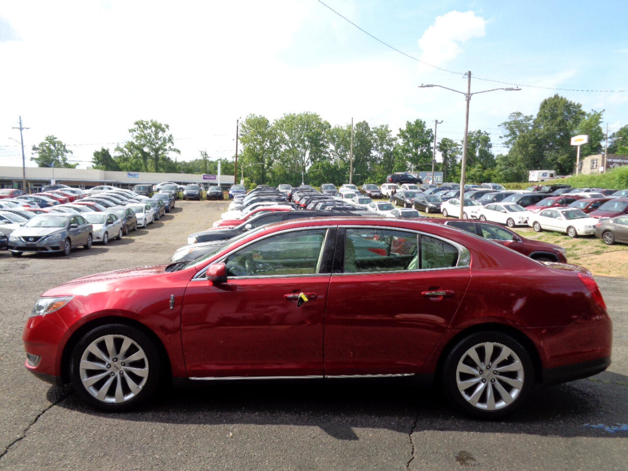 Used 2014 Lincoln MKS image 8