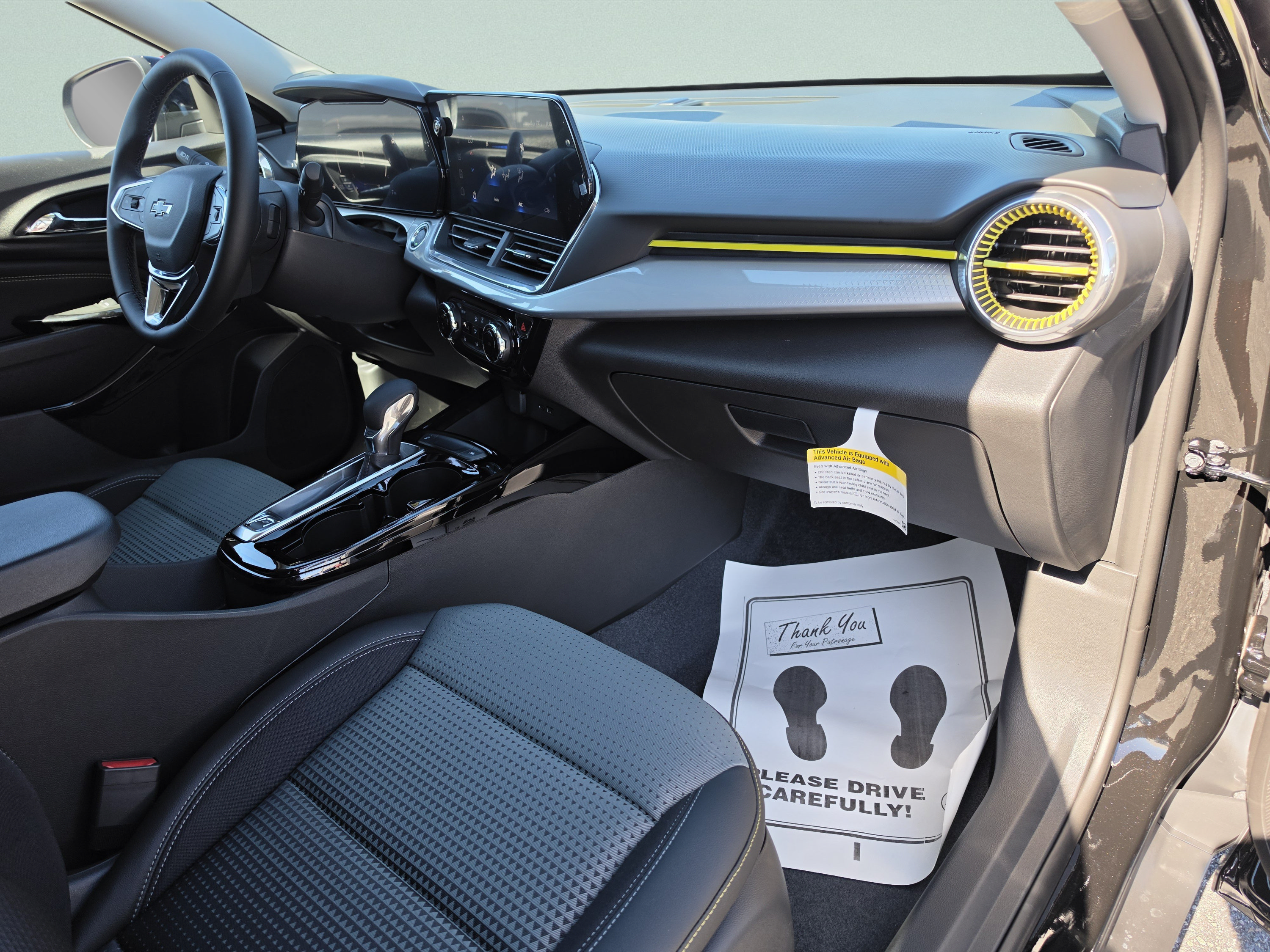 New 2026 Chevrolet Trax LT w/ Driver Confidence Package FWD image 17