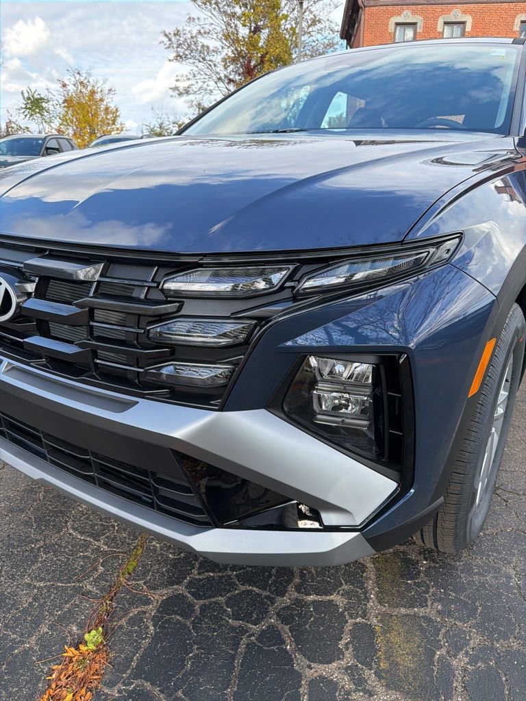 New 2026 Hyundai Tucson SE image 9