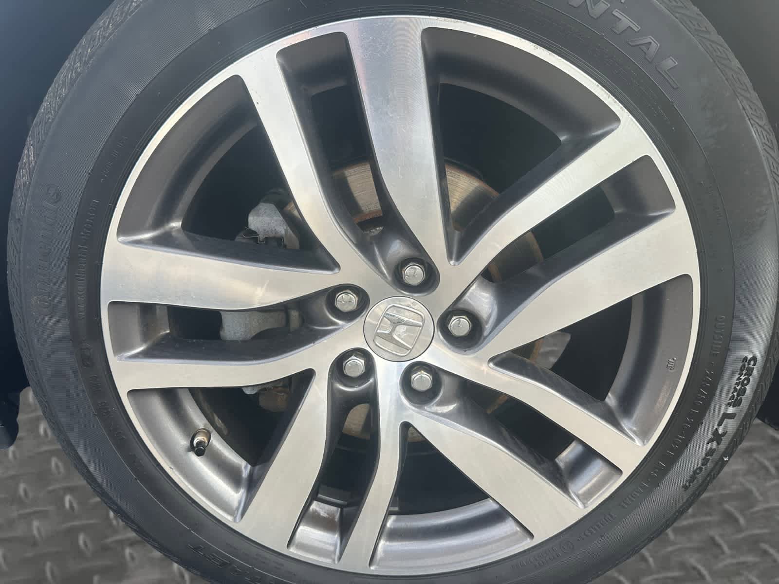 Used 2017 Honda Pilot Touring image 9