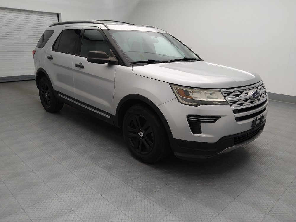 Used 2018 Ford Explorer XLT FWD image 11