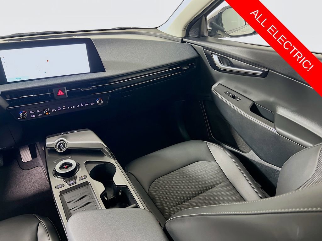 Certified 2024 Kia EV6 Light AWD/4WD image 24
