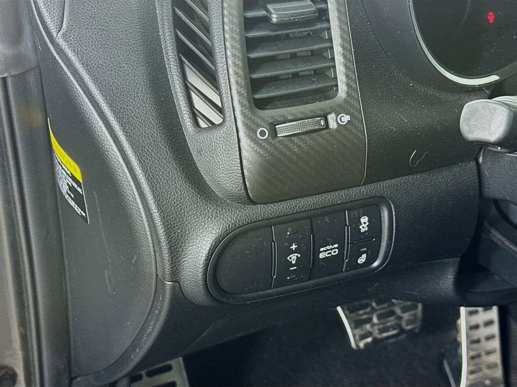 Used 2014 Kia Forte Koup SX w/ SX Premium Package image 10