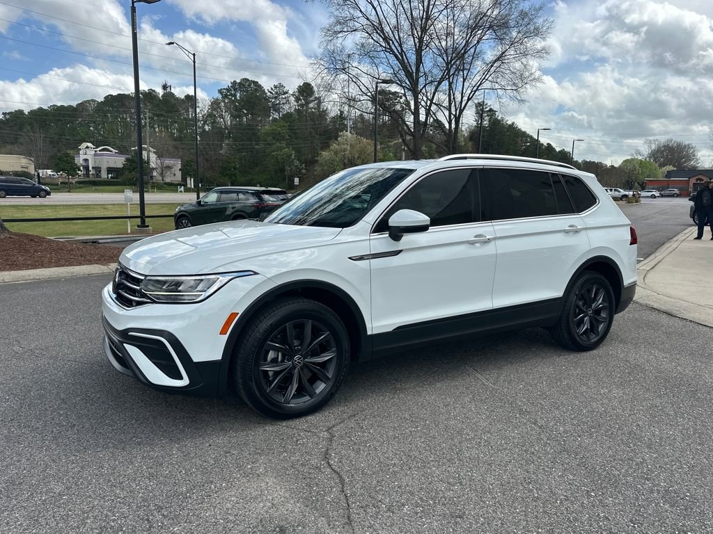 Used 2022 Volkswagen Tiguan SE image 5