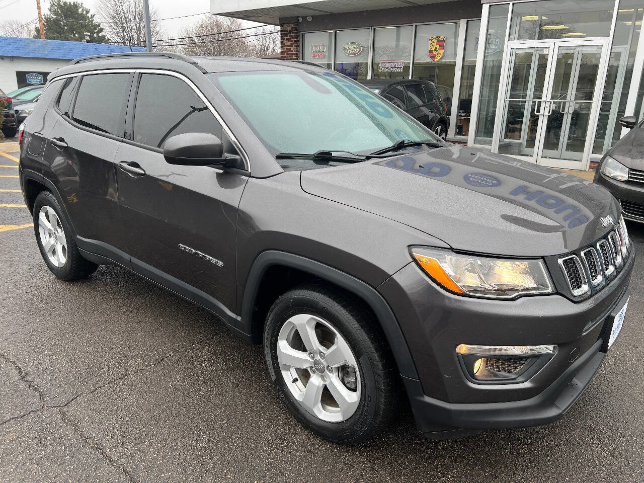 Used 2019 Jeep Compass Latitude w/ Popular Equipment Group image 4
