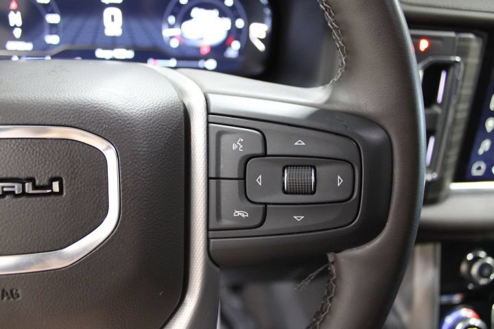 Used 2023 GMC Yukon Denali AWD/4WD image 36
