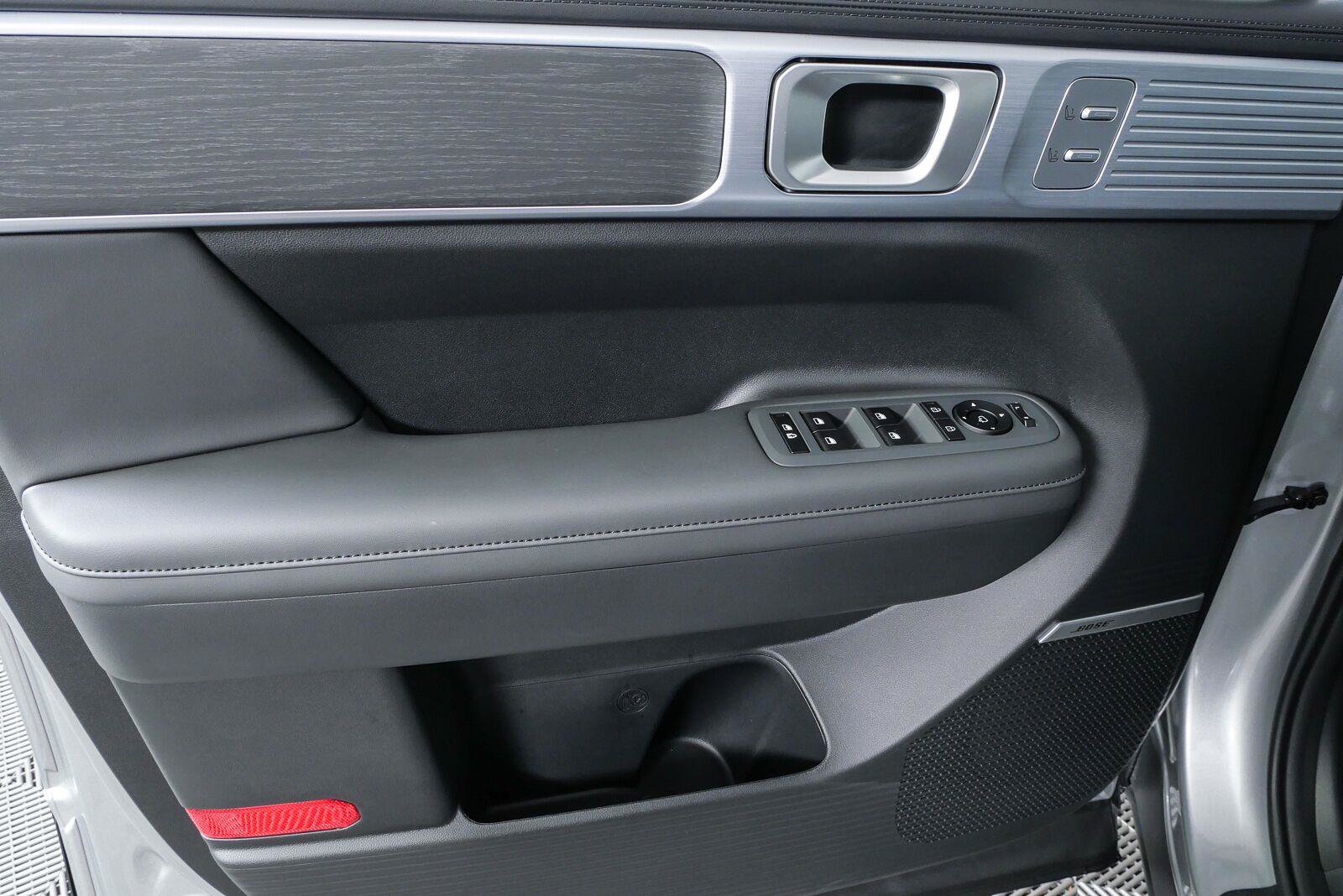 New 2026 Hyundai Santa Fe Limited AWD/4WD image 6