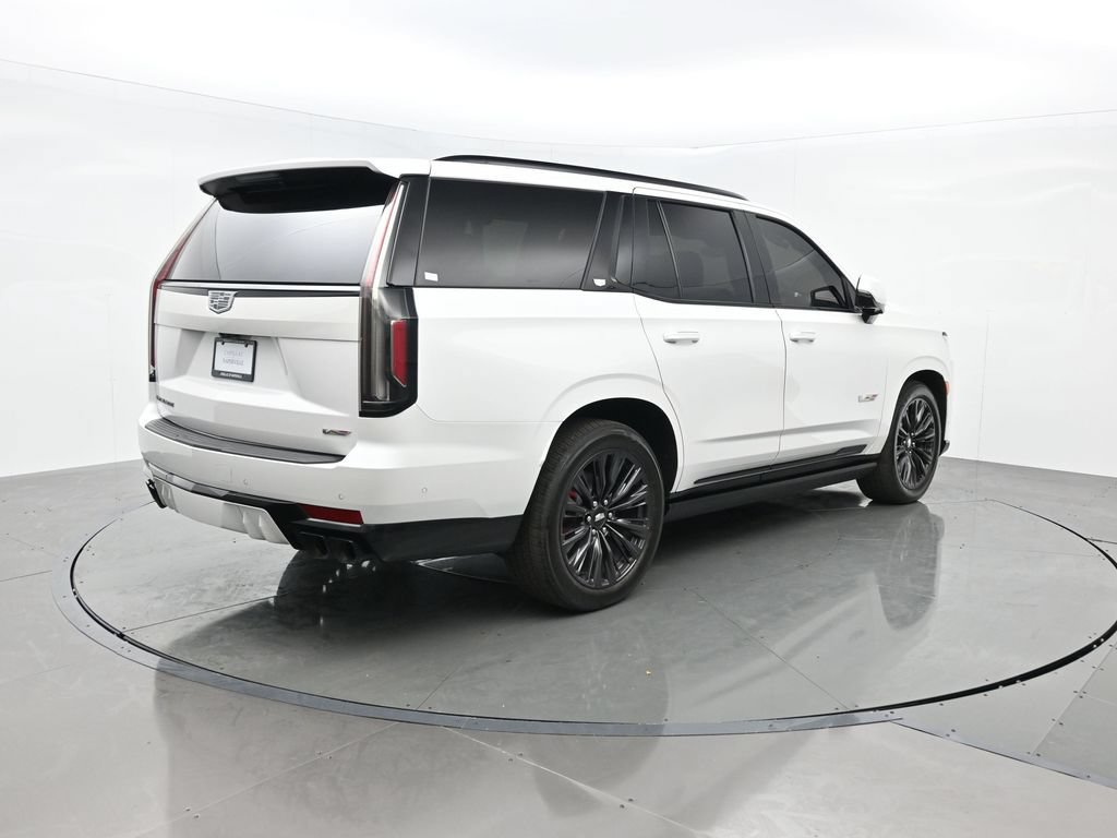 Used 2023 Cadillac Escalade V w/ LPO, ONYX Package AWD/4WD image 6