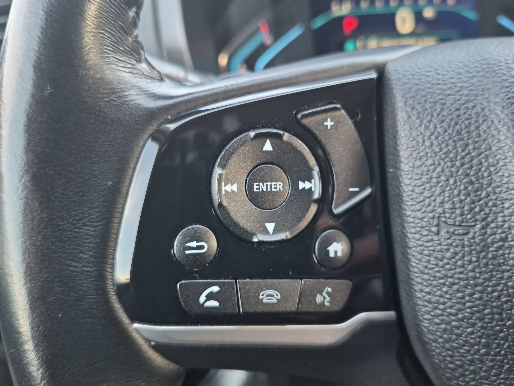 Used 2024 Honda Odyssey Touring image 14