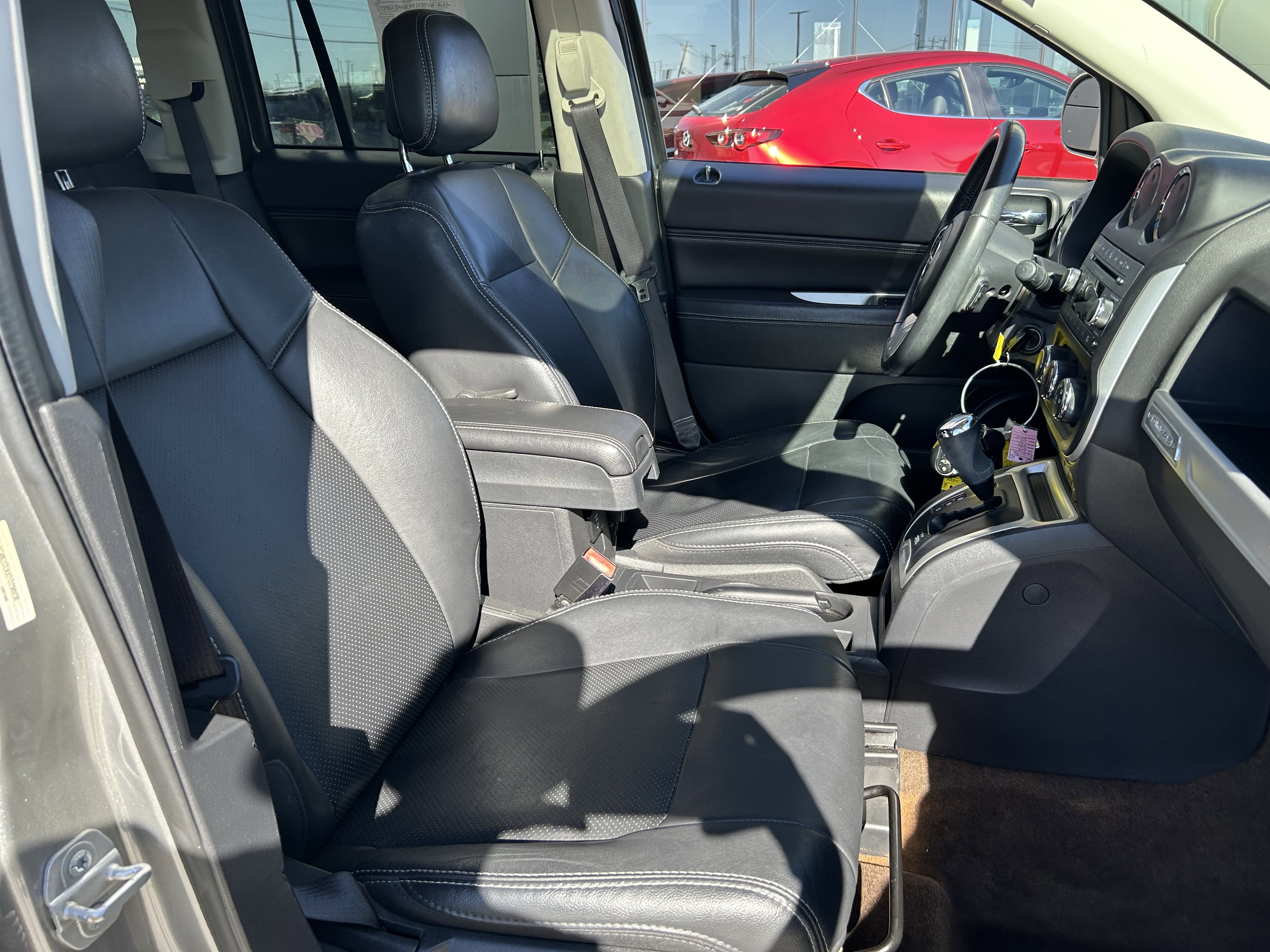 Used 2015 Jeep Compass High Altitude image 22