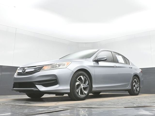 Used 2017 Honda Accord LX image 39