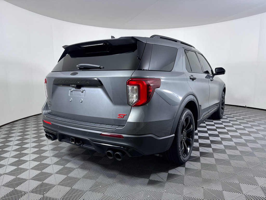 Used 2023 Ford Explorer ST w/ Equipment Group 401A AWD/4WD image 18