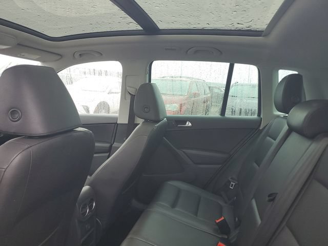 Used 2017 Volkswagen Tiguan Wolfsburg Edition AWD/4WD image 8