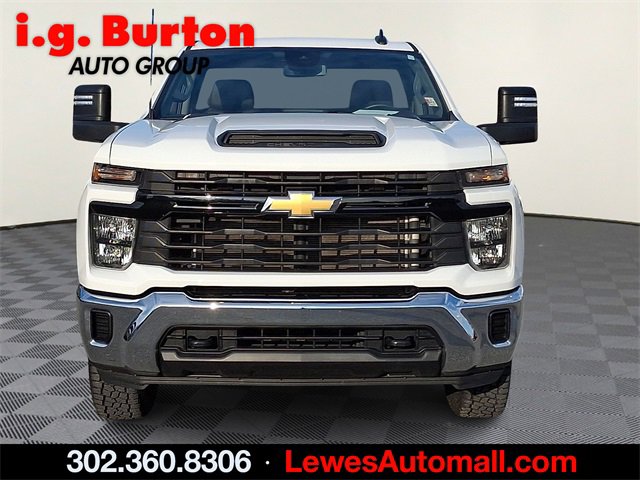Used 2024 Chevrolet Silverado 2500 W/T w/ WT Convenience Package image 2