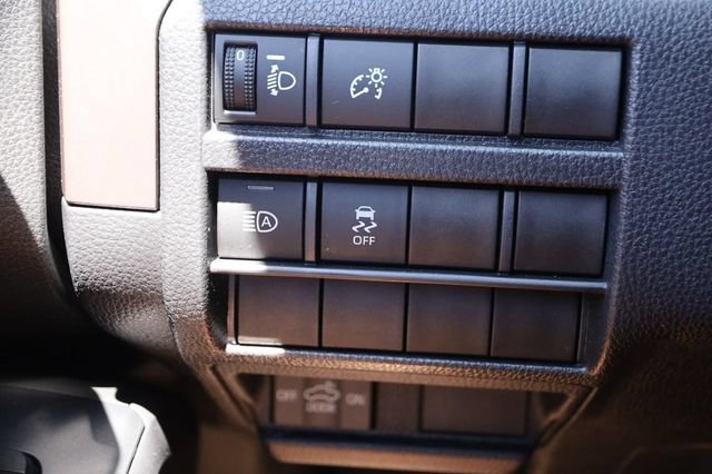 Used 2024 Toyota Tacoma SR5 AWD/4WD image 21