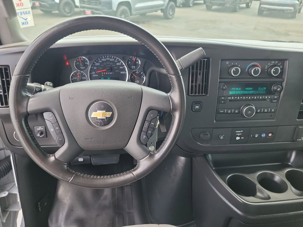 Used 2021 Chevrolet Express 3500 w/ Power Convenience Package RWD image 11