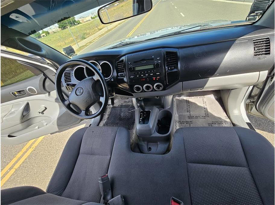 Used 2007 Toyota Tacoma 2WD Regular Cab image 10