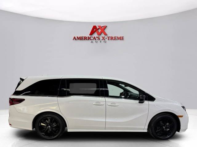 Used 2023 Honda Odyssey Sport image 9