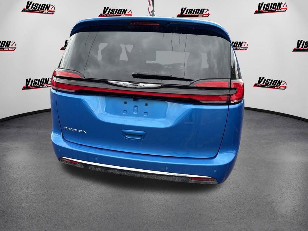 Used 2026 Chrysler Pacifica Select FWD image 6